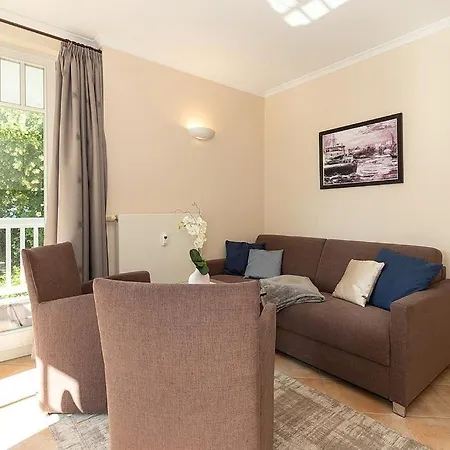 Duenenschloss Duenenschloss 2-12