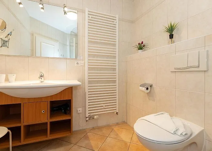 Dünenschloss Dünenschloss 2-12 Ostseebad Kühlungsborn